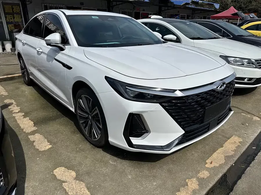 Chery Arrizo 8