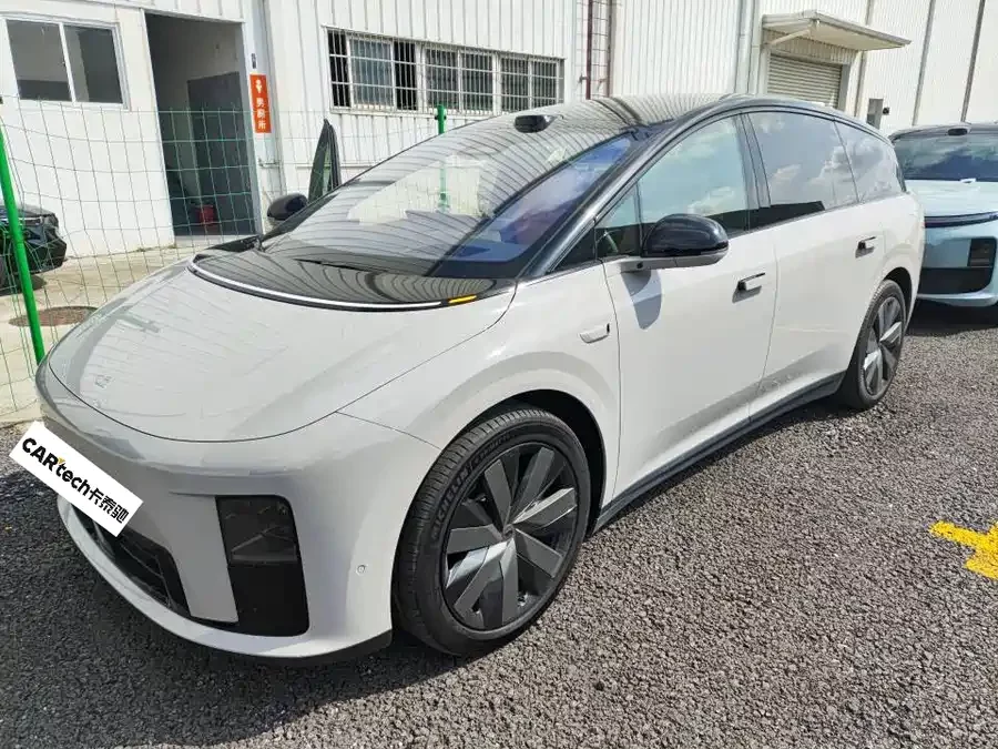 Li Ideal i8