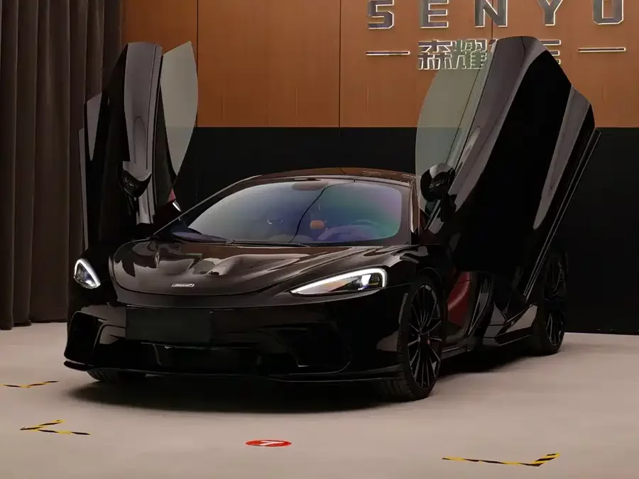 McLaren GT