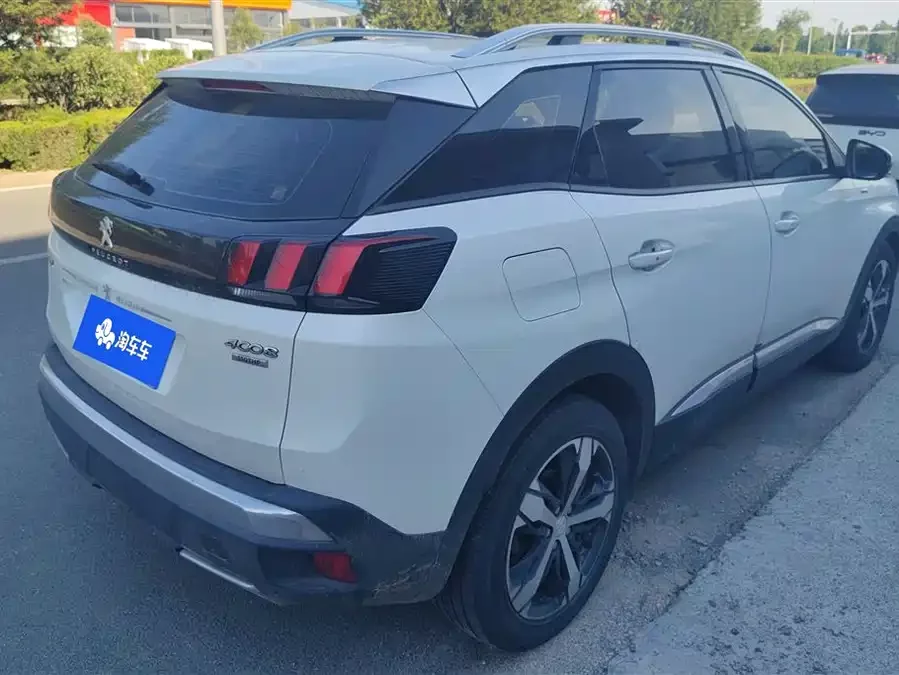 Peugeot 4008