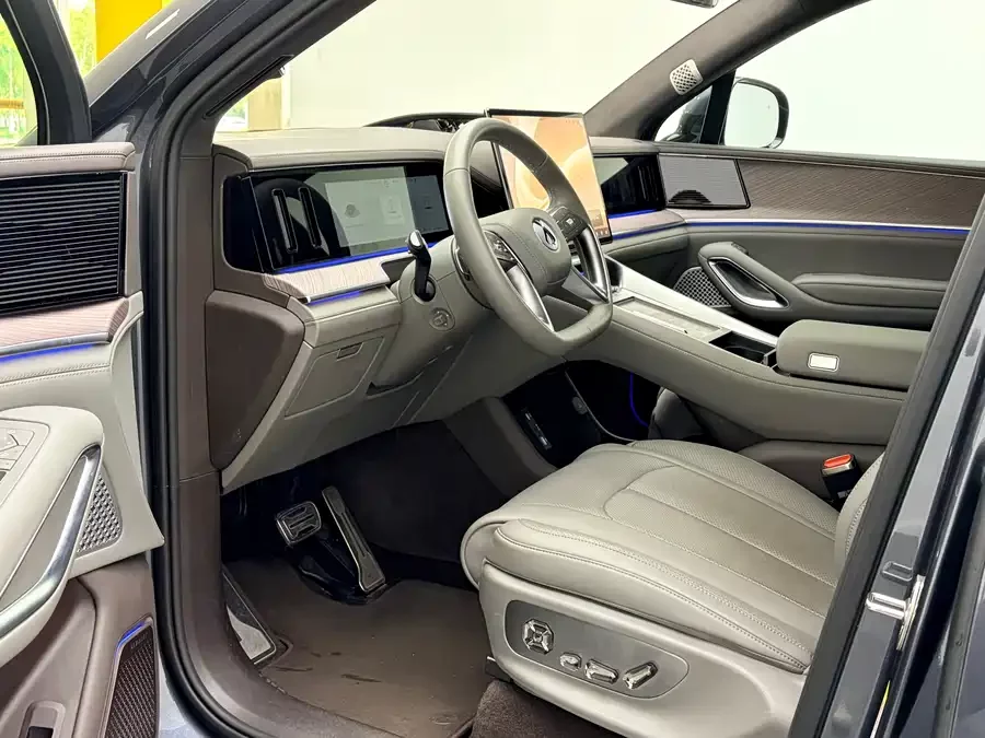 BYD N9