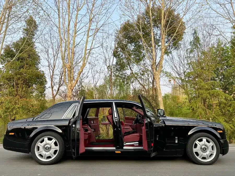 Rolls-Royce Phantom