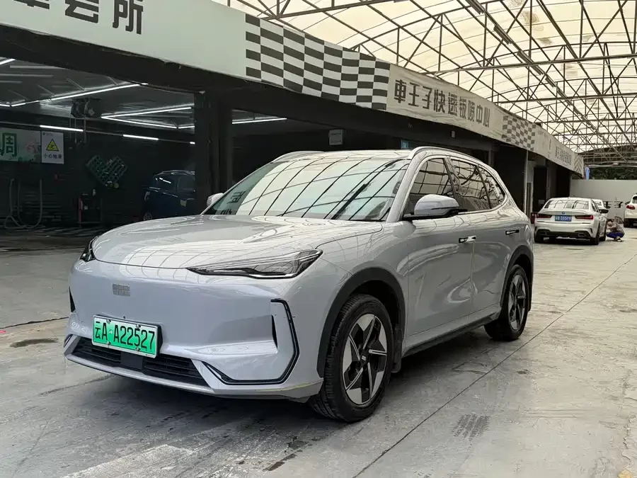 Geely Galaxy E5