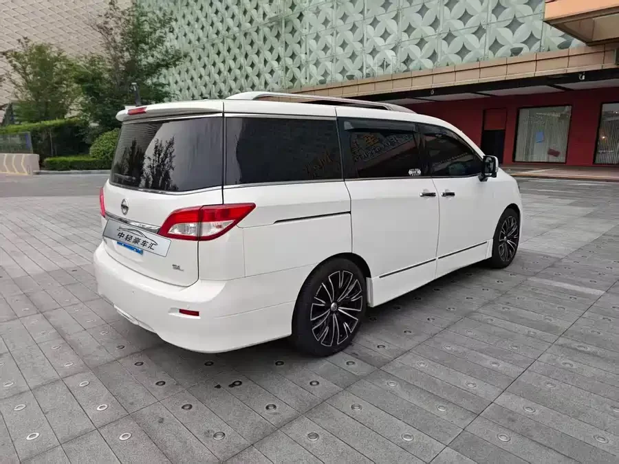 Nissan Quest