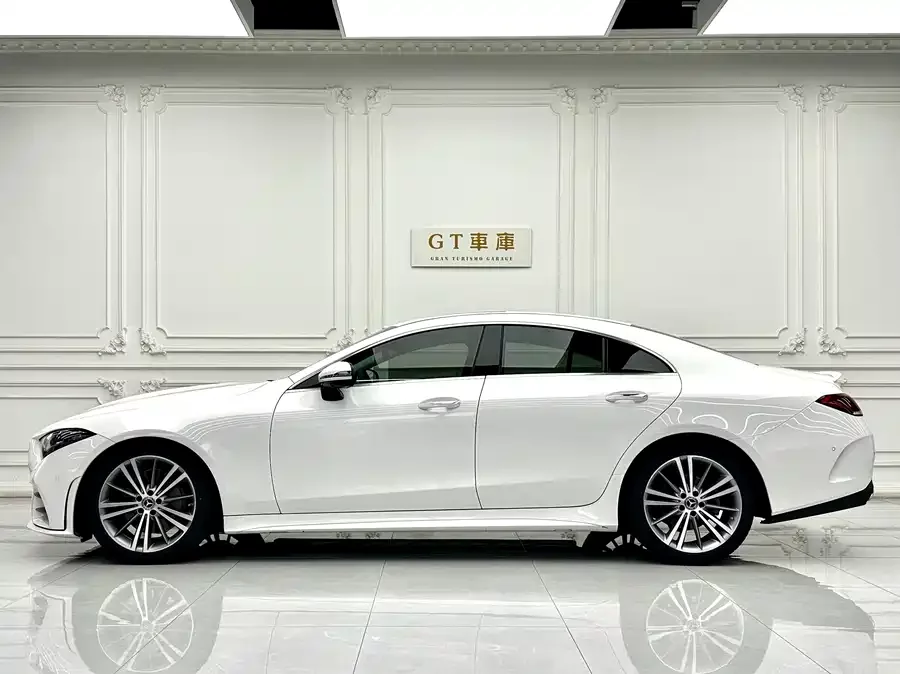 Mercedes Benz CLS