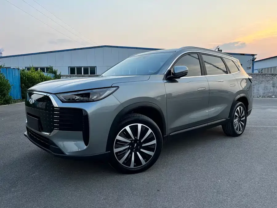 Chery Fengyun T8