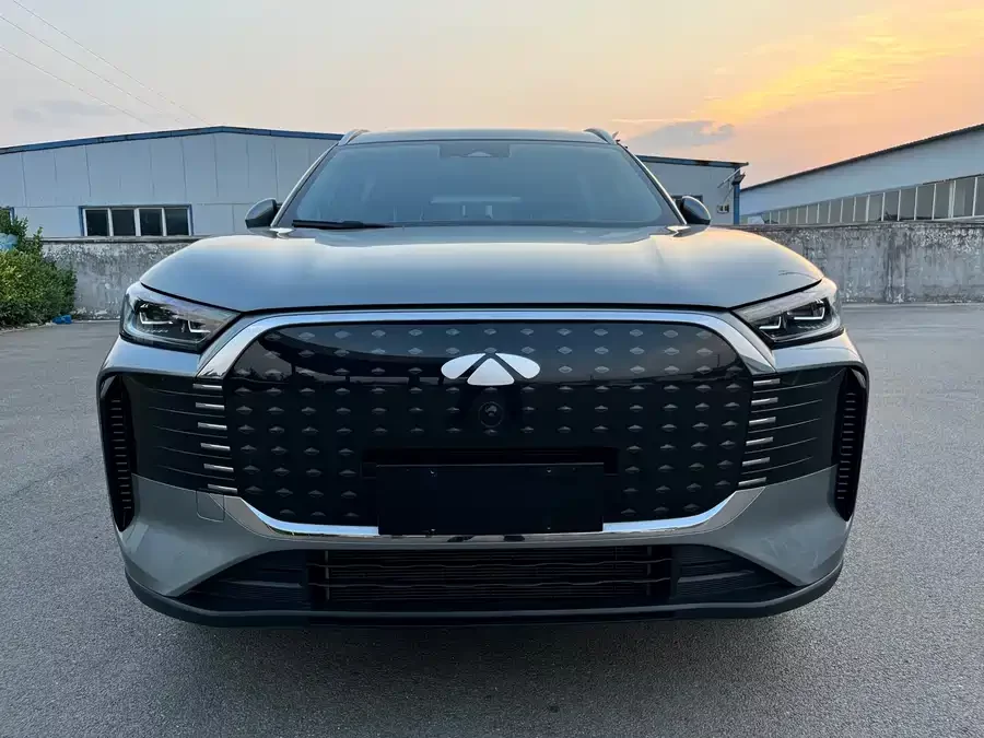 Chery Fengyun T8