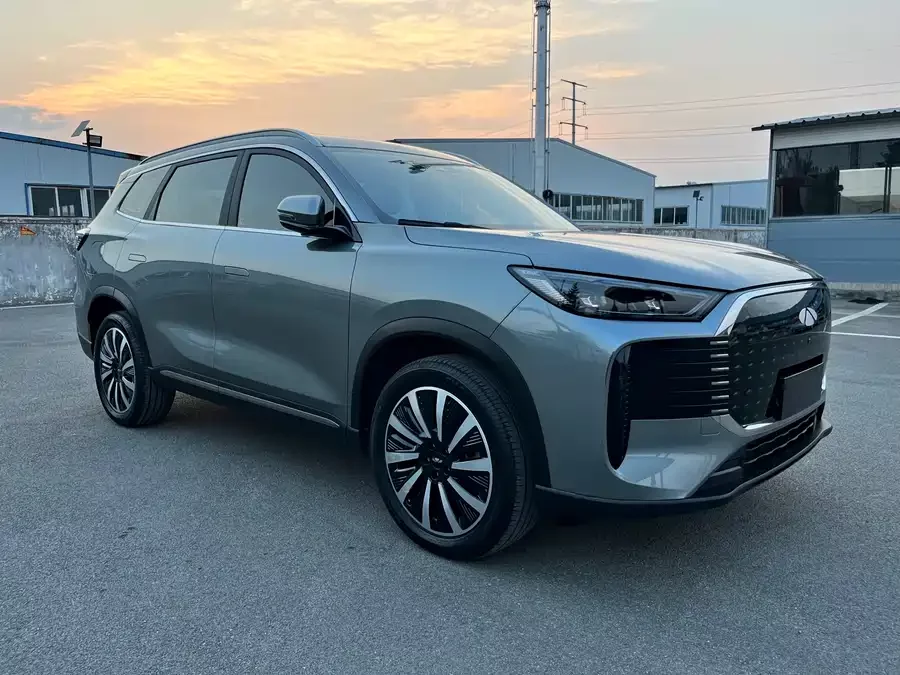 Chery Fengyun T8