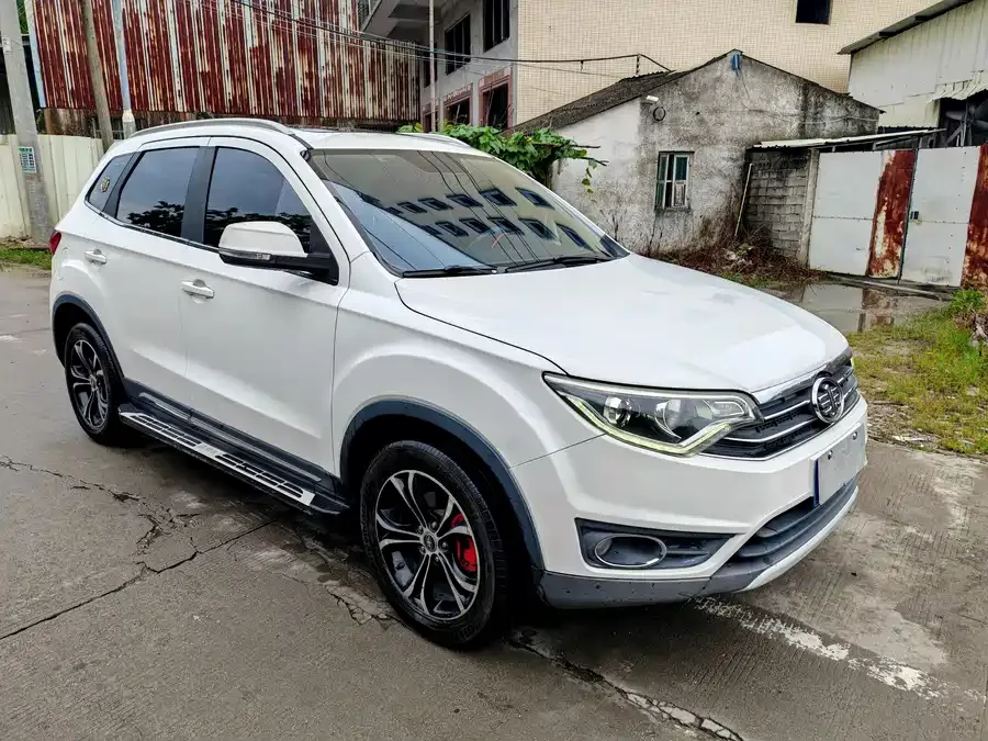 FAW Senya R7