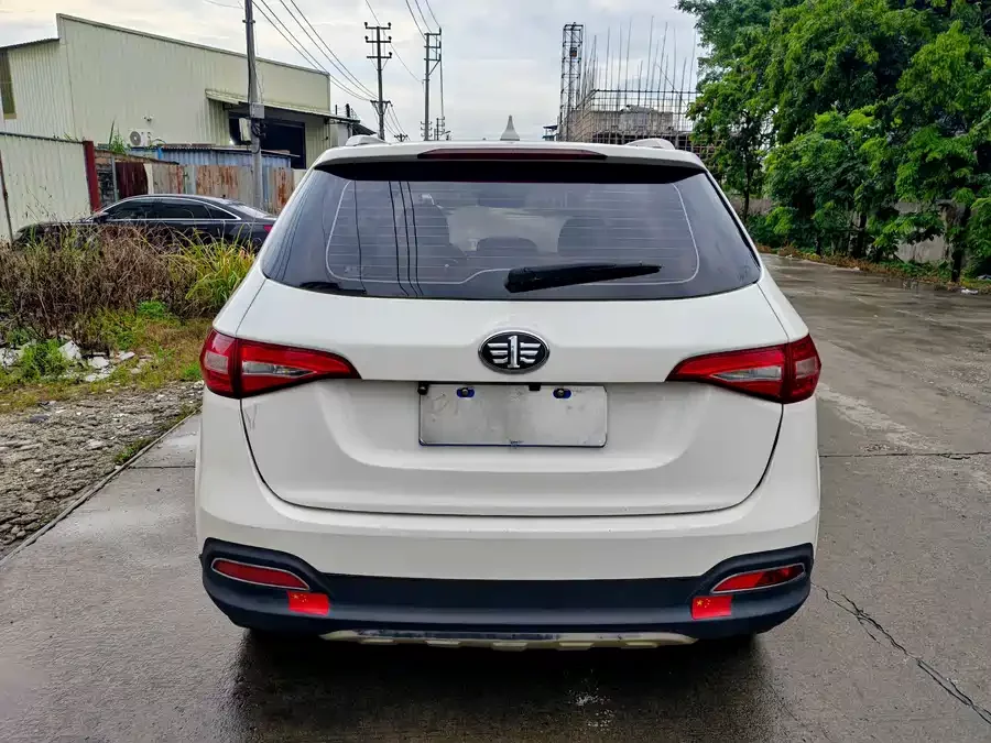 FAW Senya R7