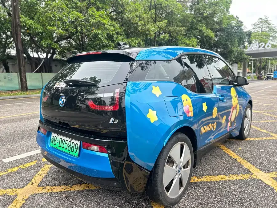 BMW i3