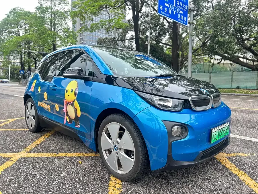 BMW i3