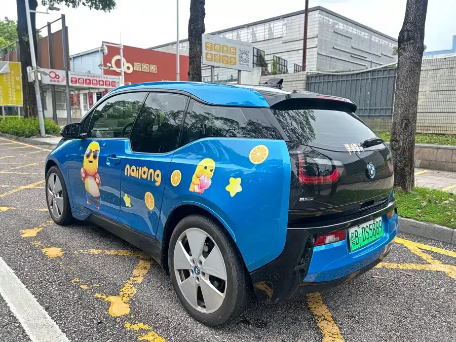 BMW i3