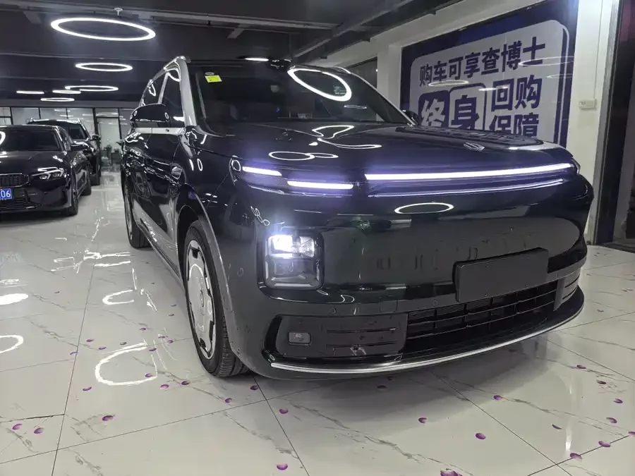 Leapmotor D19