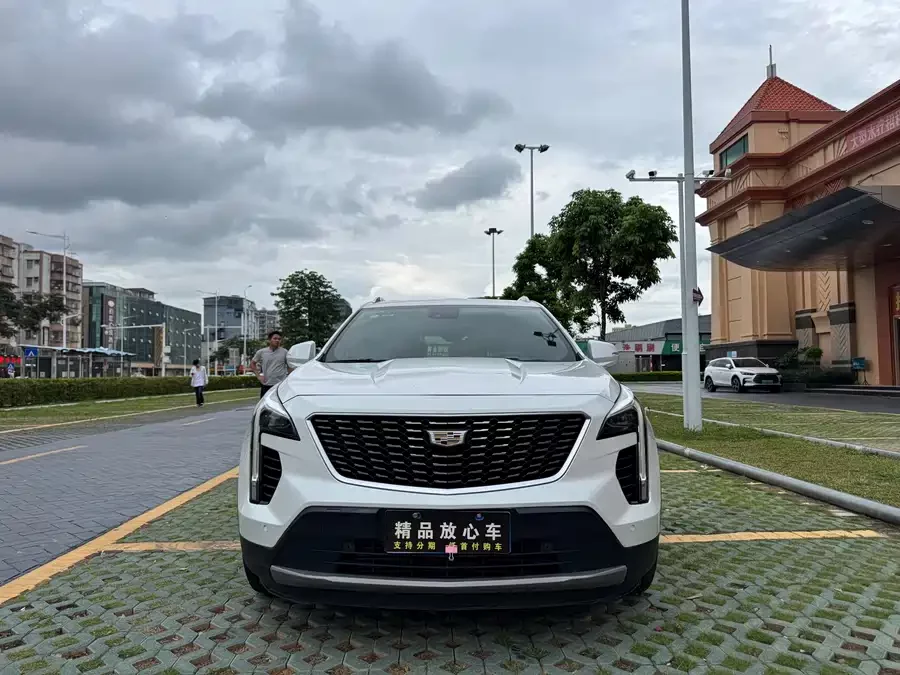Cadillac XT4