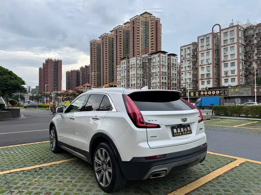 Cadillac XT4