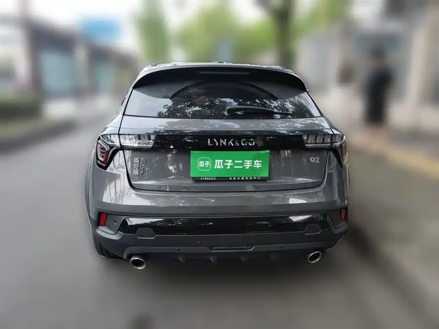 Lynk & Co 02