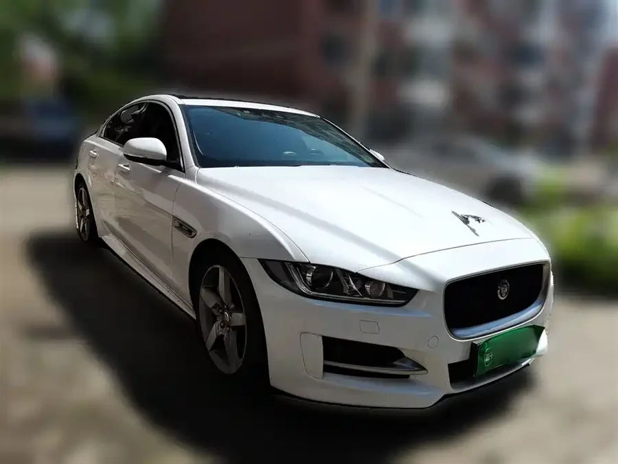 Jaguar XE
