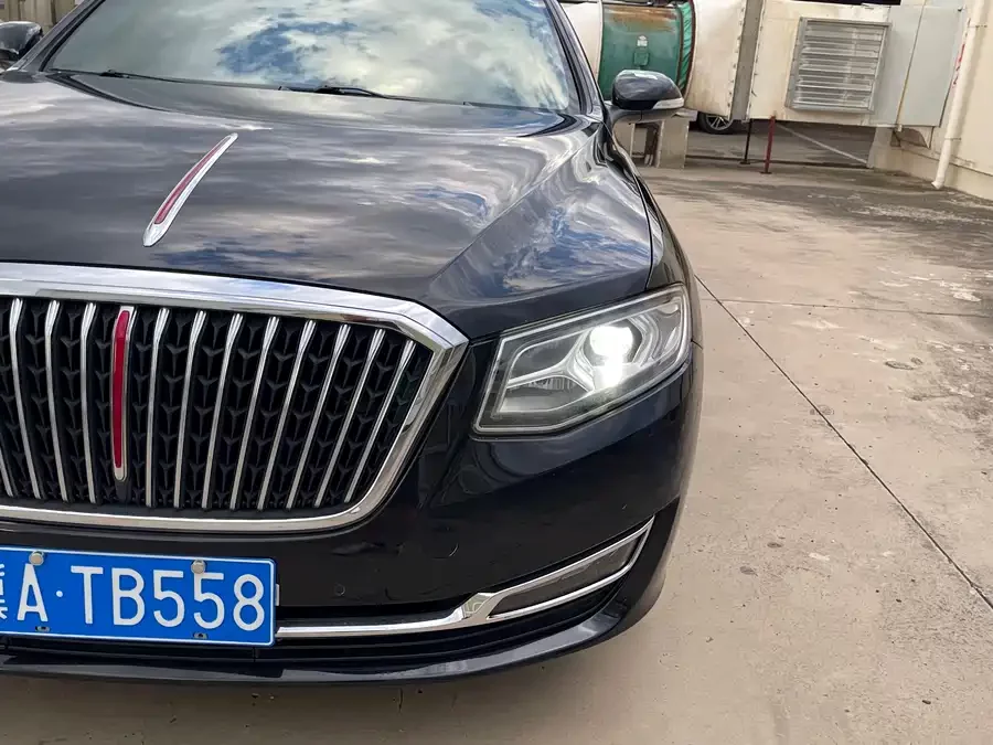 Hongqi H7