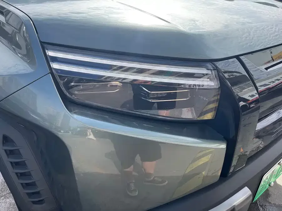 BYD Leopard Titanium 3