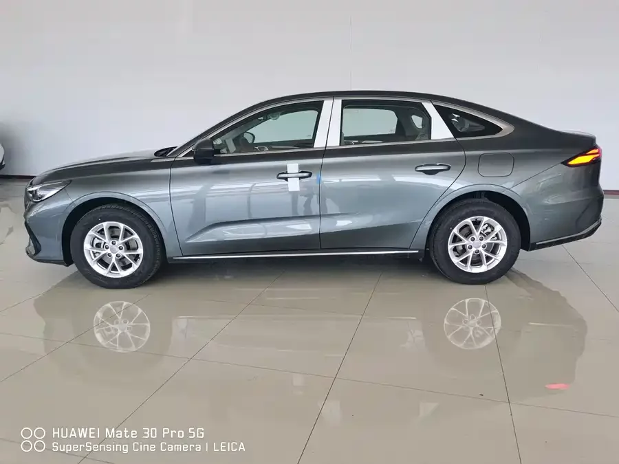 Geely Galaxy Star 6