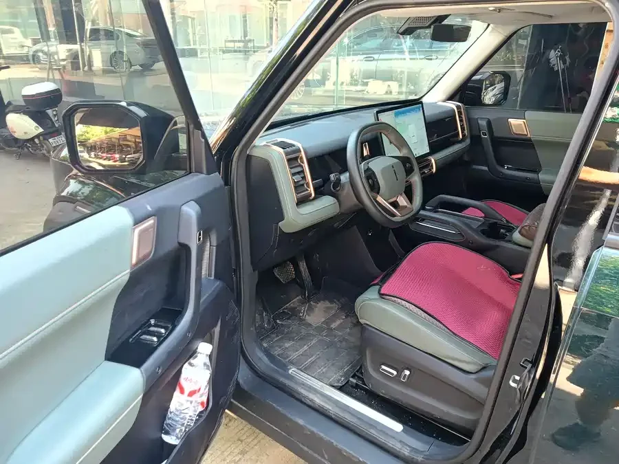 iCAR 03