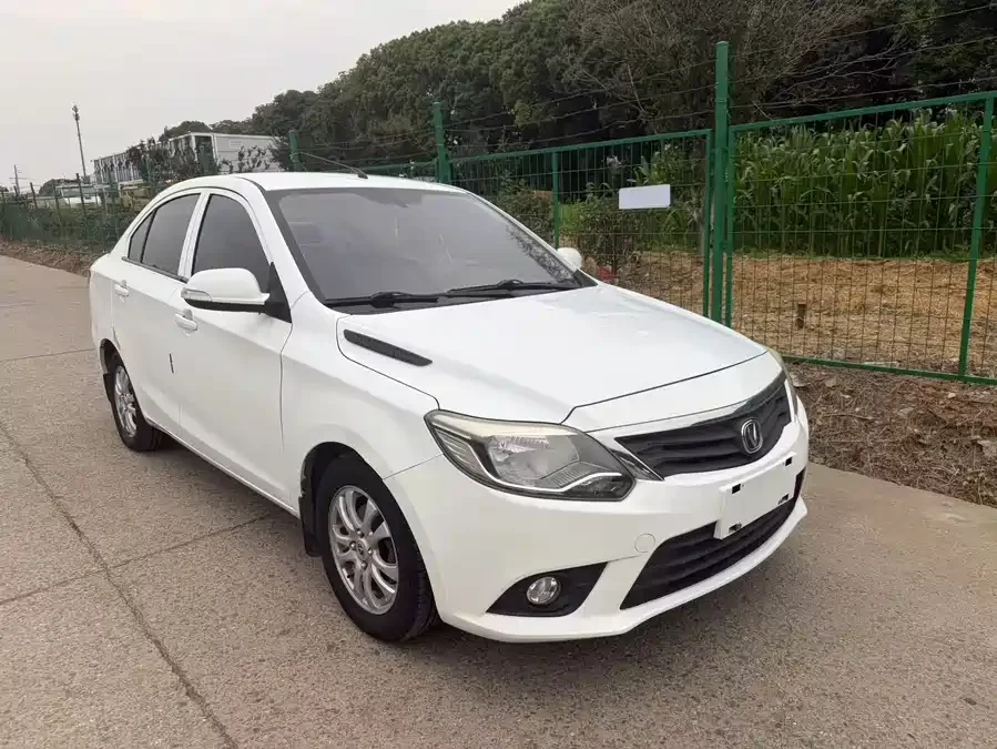 Changan Yuexiang V3