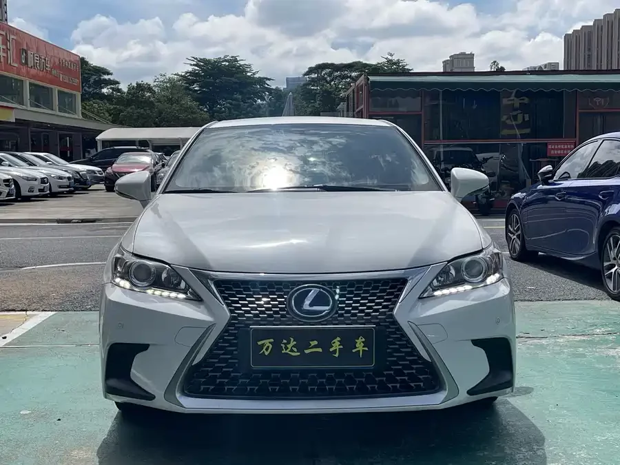 Lexus CT