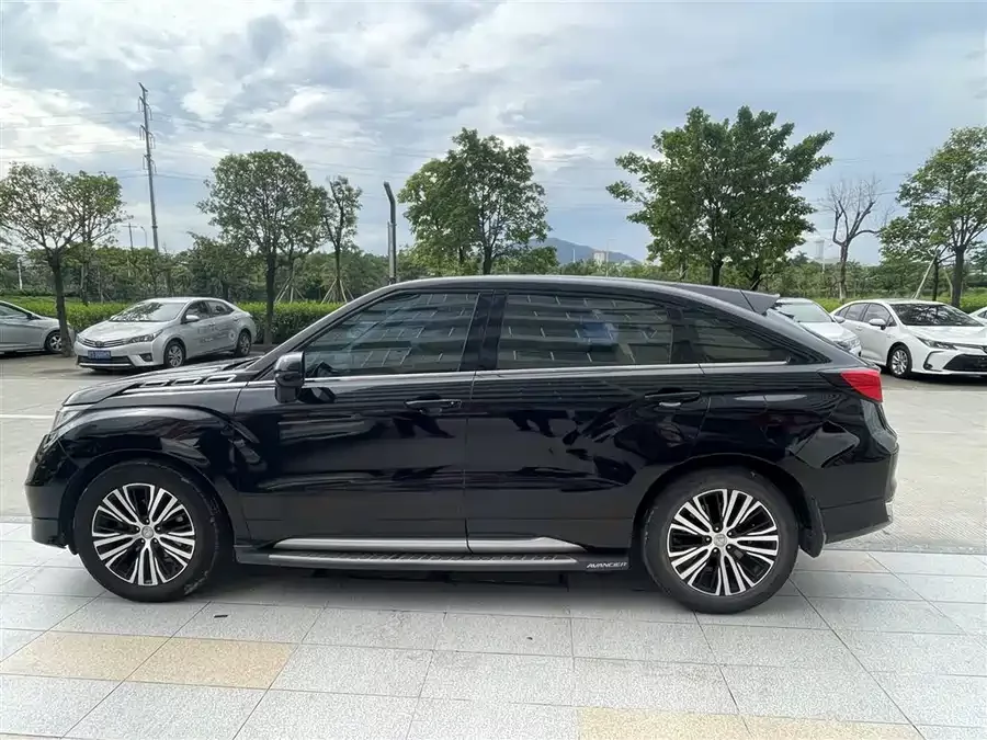 Honda Crown Road
