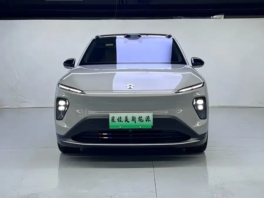 NIO EC7
