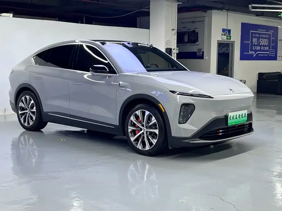 NIO EC7