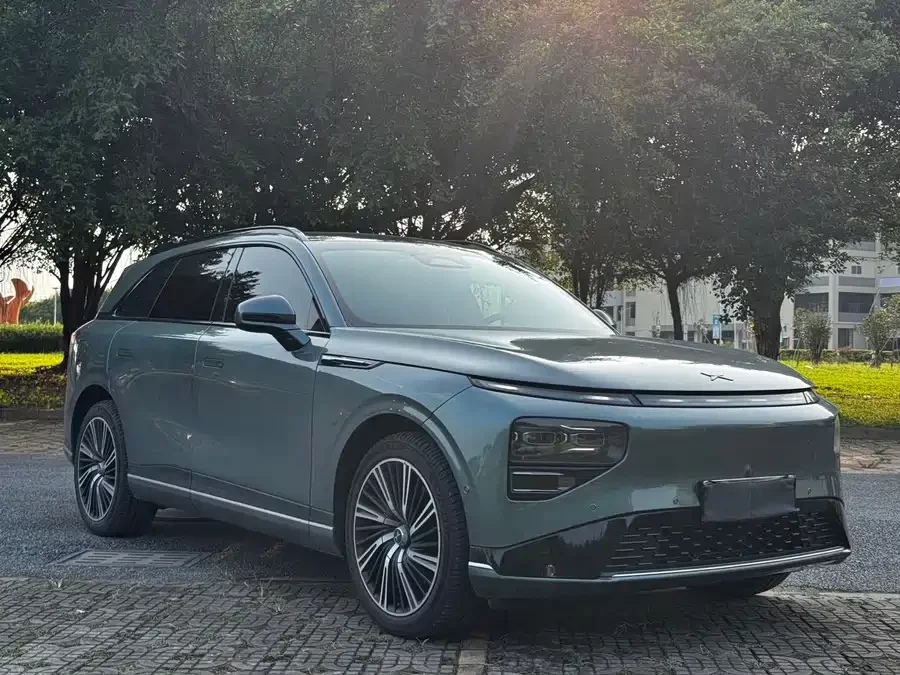 Xpeng G9