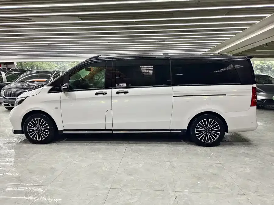 Mercedes Benz Vito