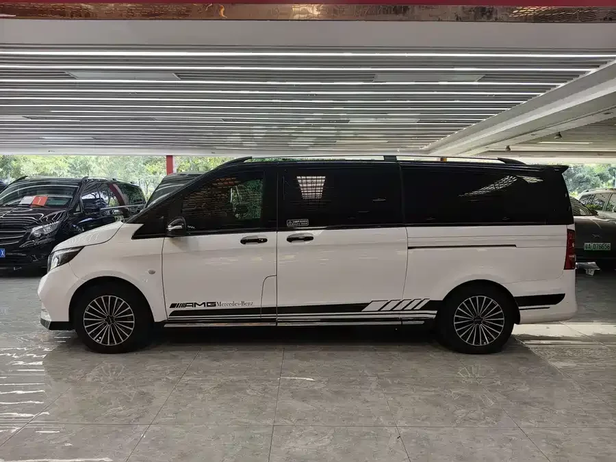 Mercedes Benz Vito
