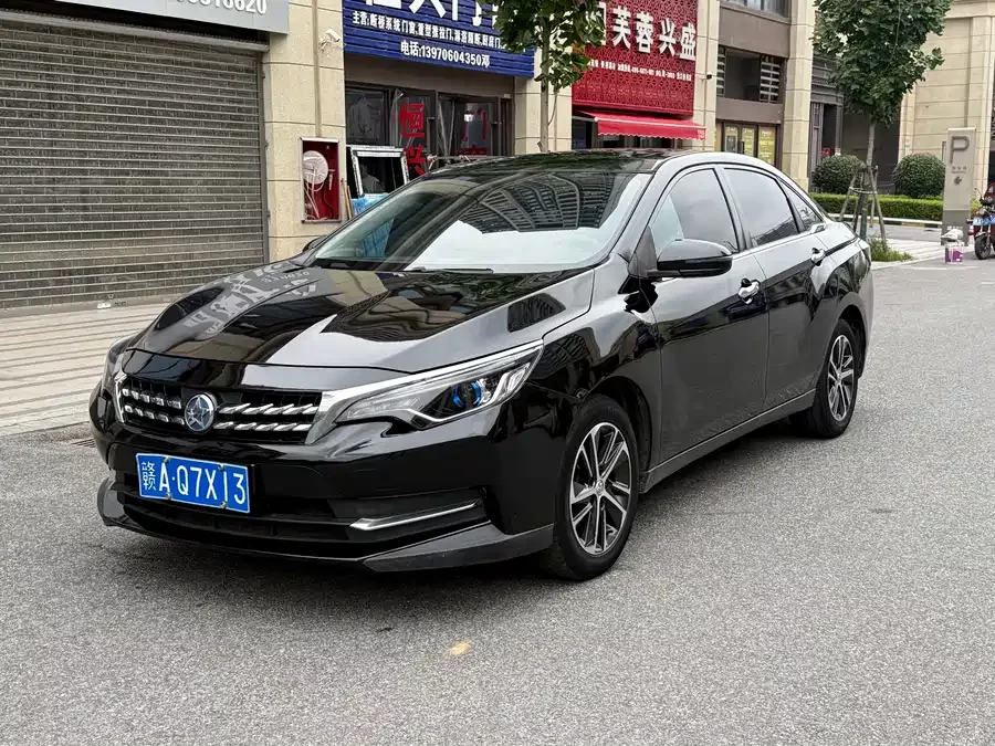 Venucia D60