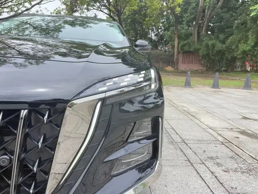 Hongqi H6