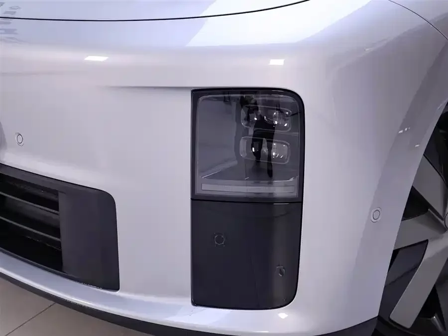 Li Auto i6