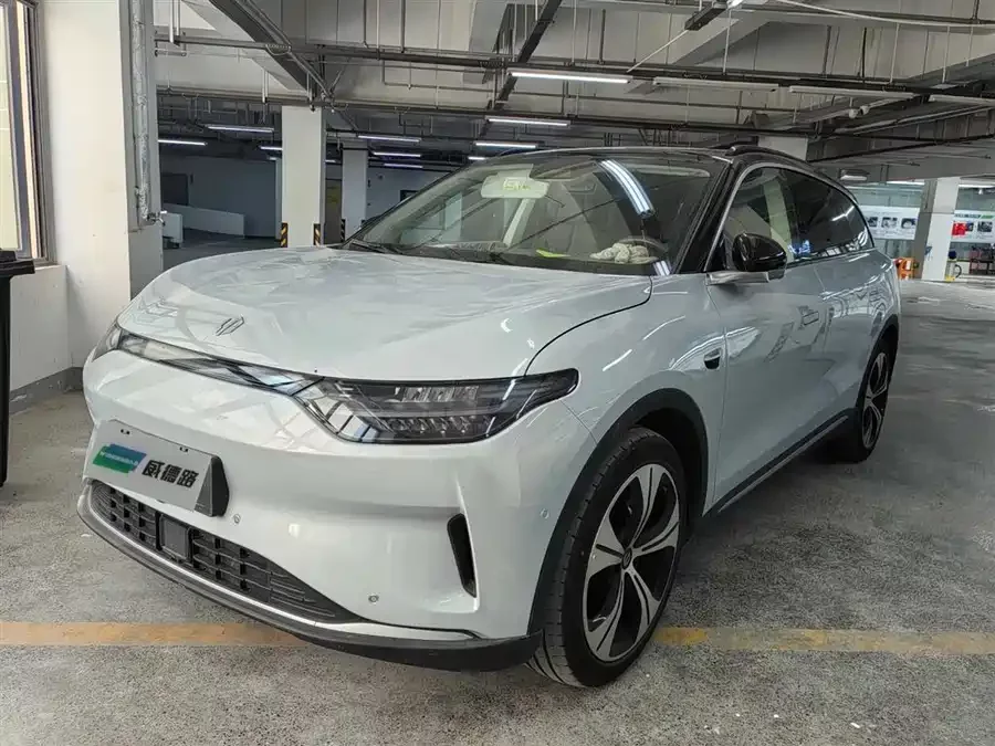 Leapmotor C11