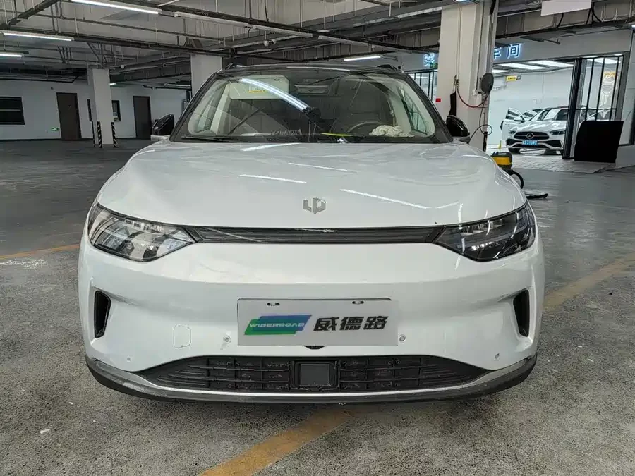 Leapmotor C11
