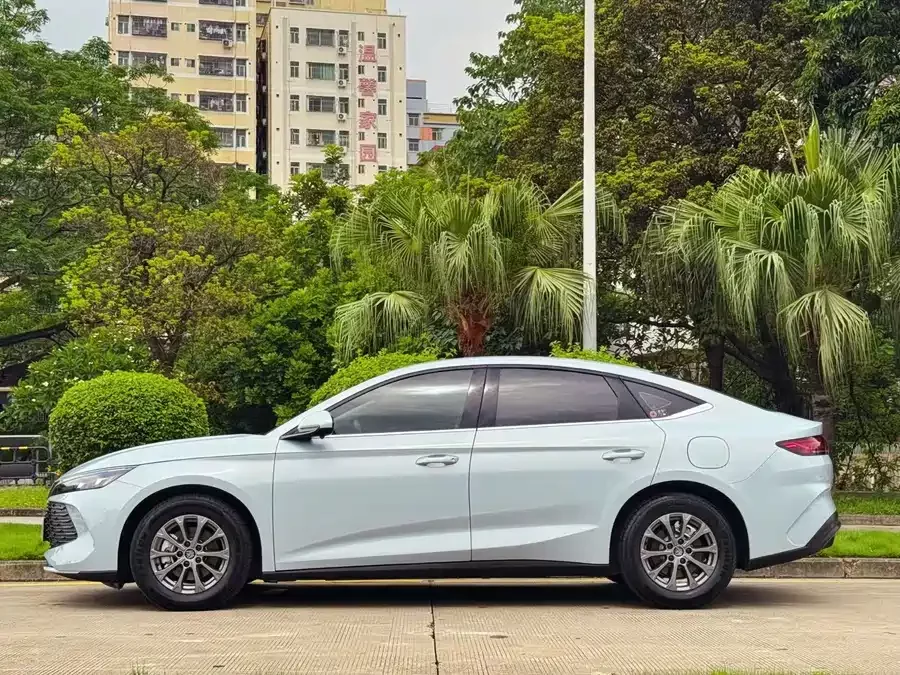 BYD Qin L