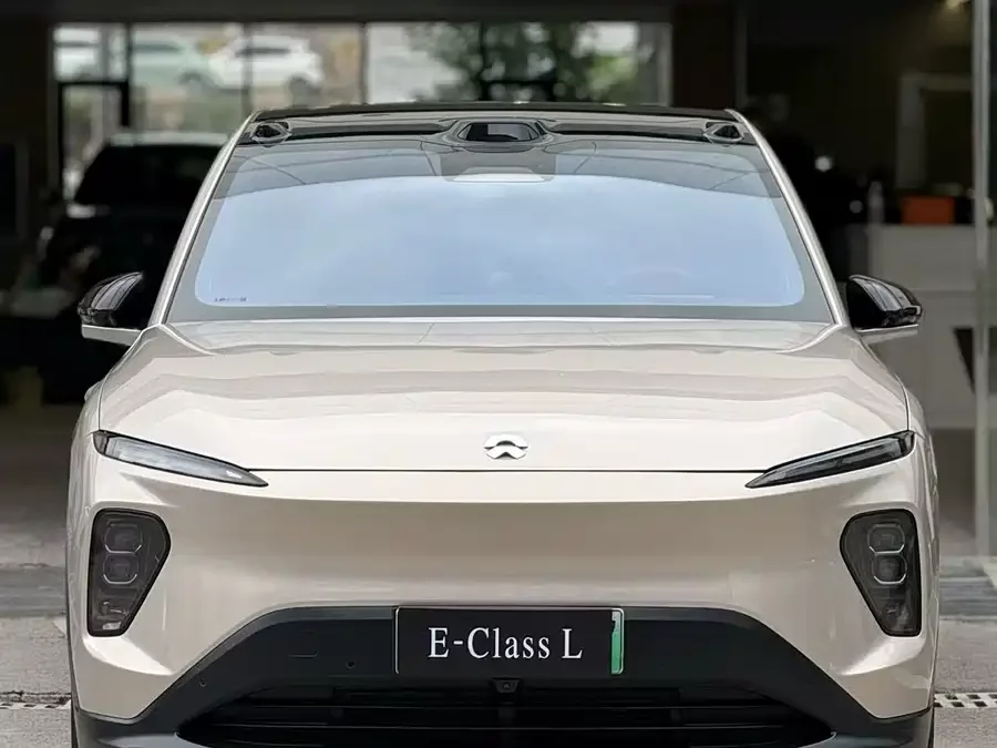 NIO EC7