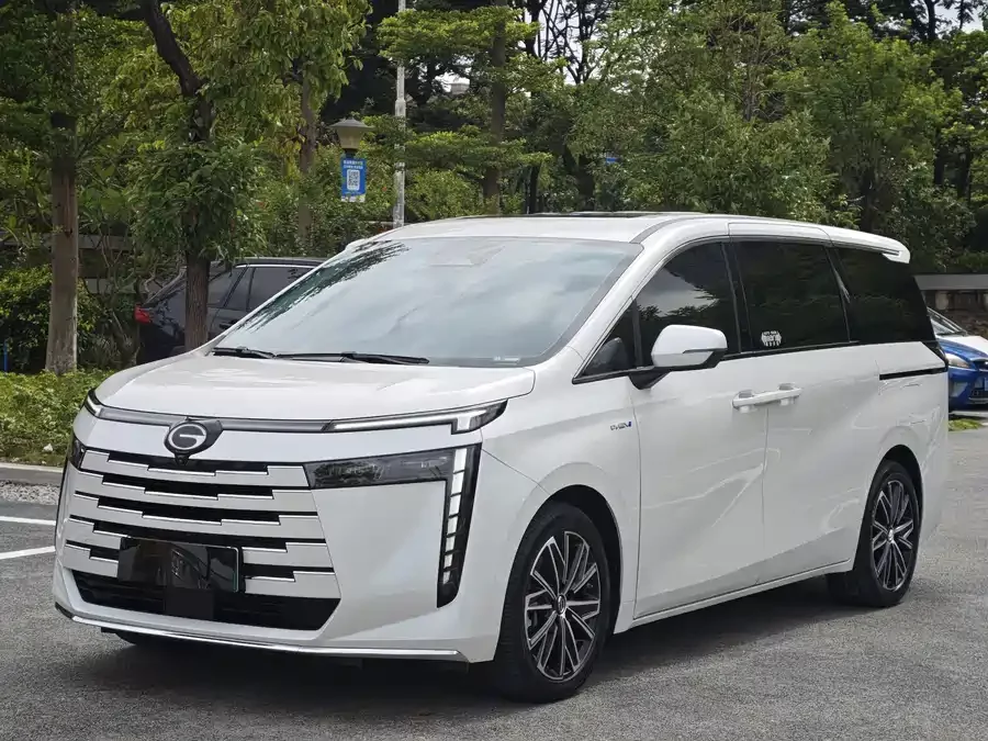 GAC Trumpchi E8 PHEV