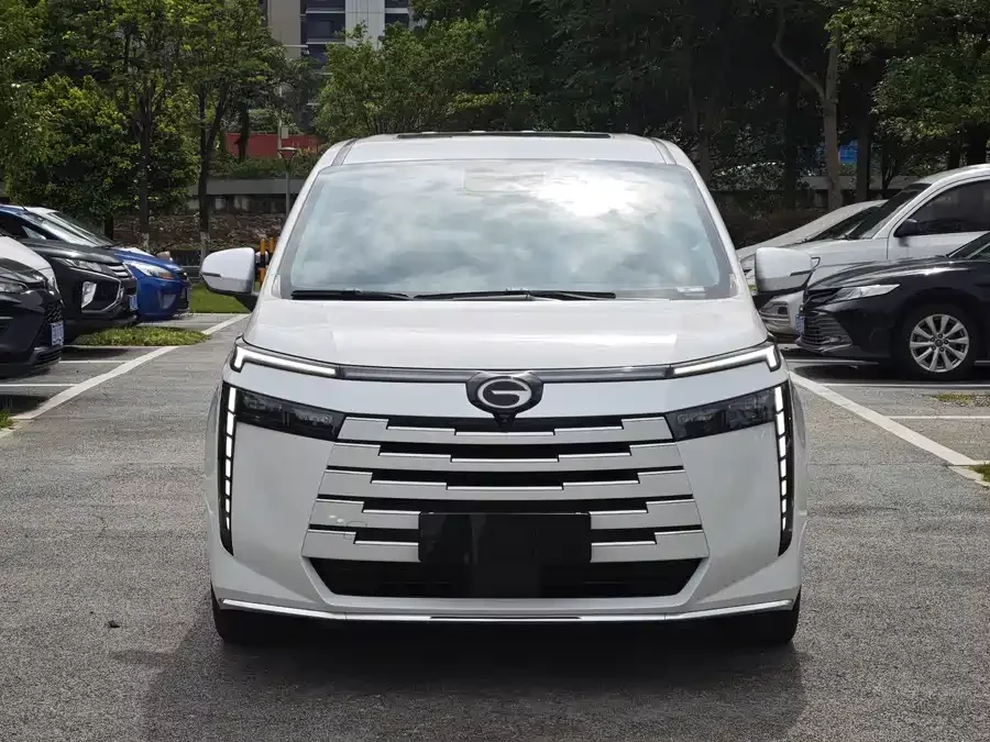 GAC Trumpchi E8 PHEV
