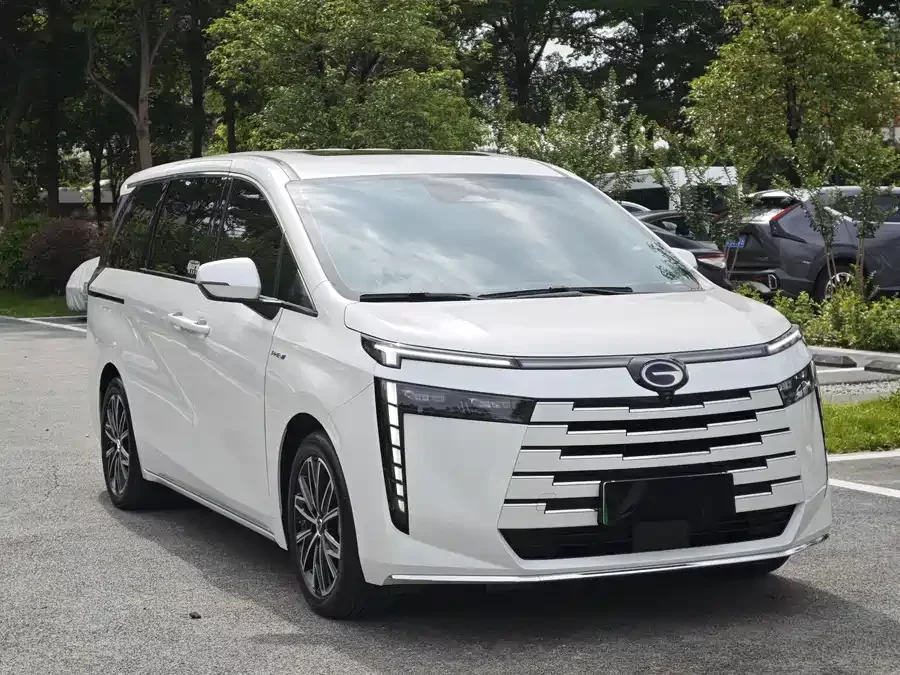 GAC Trumpchi E8 PHEV
