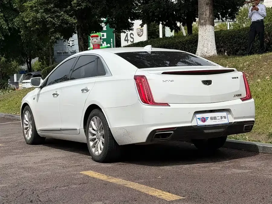 Cadillac XTS