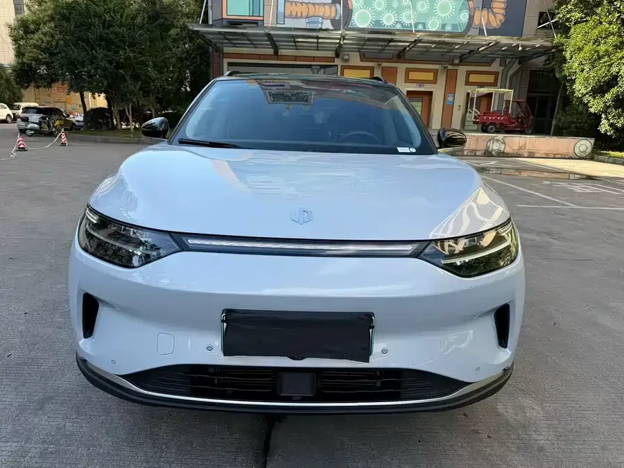 Leapmotor C11