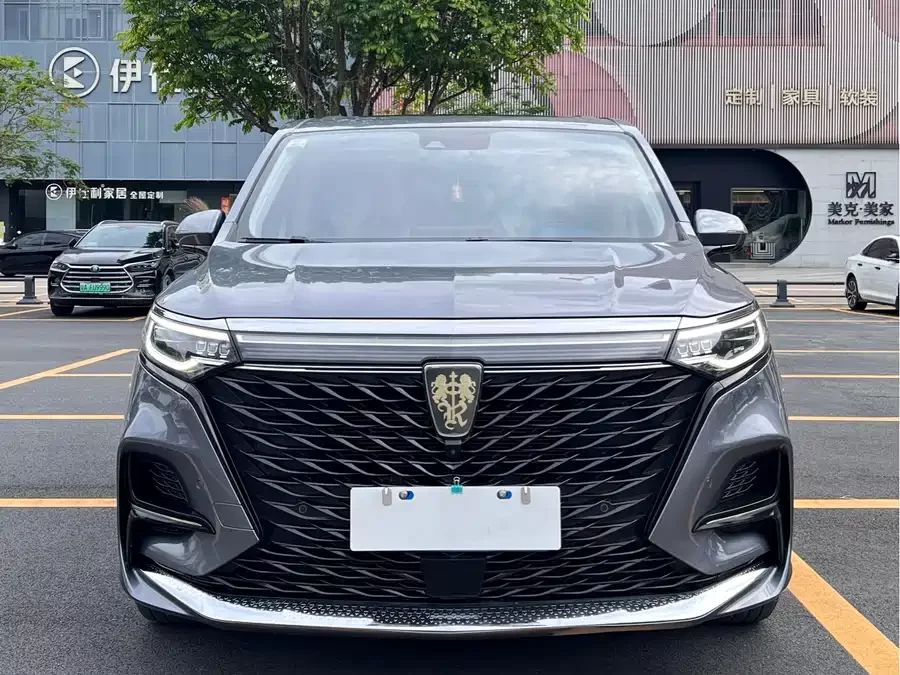 Roewe iMAX8