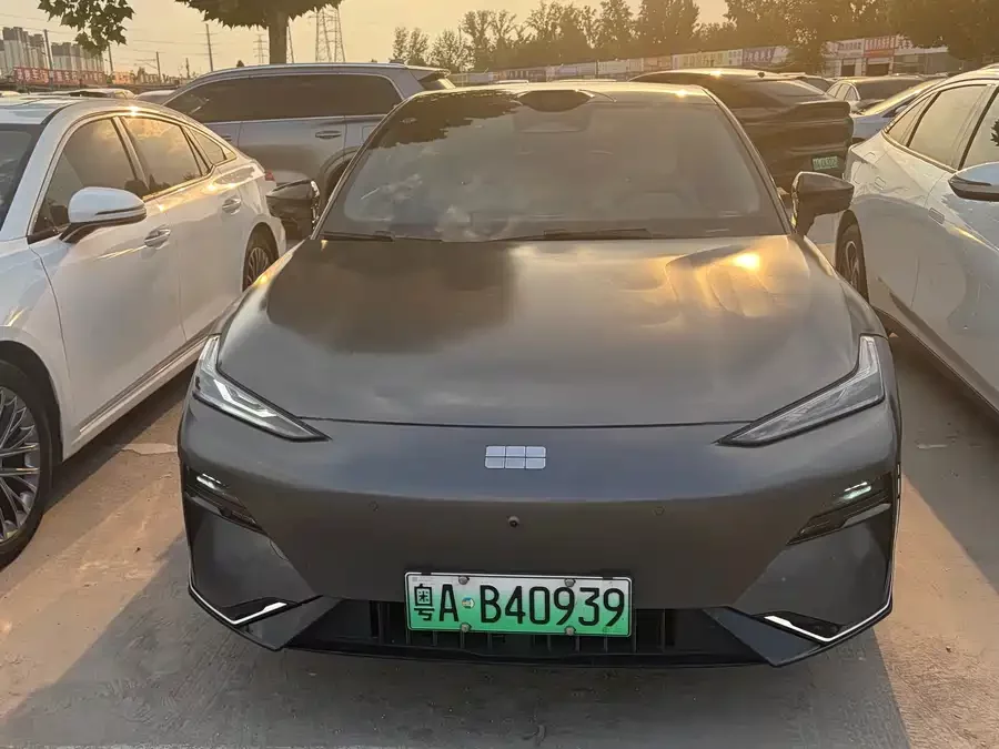 Geely Galaxy E8