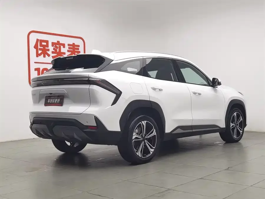 Geely Galaxy L7