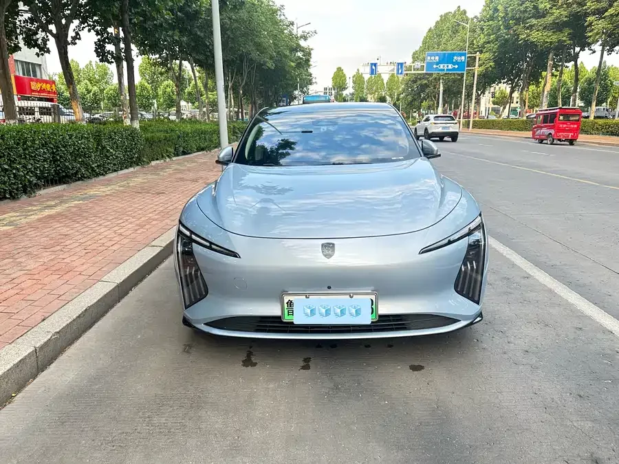 Dongfeng Xinghai S7